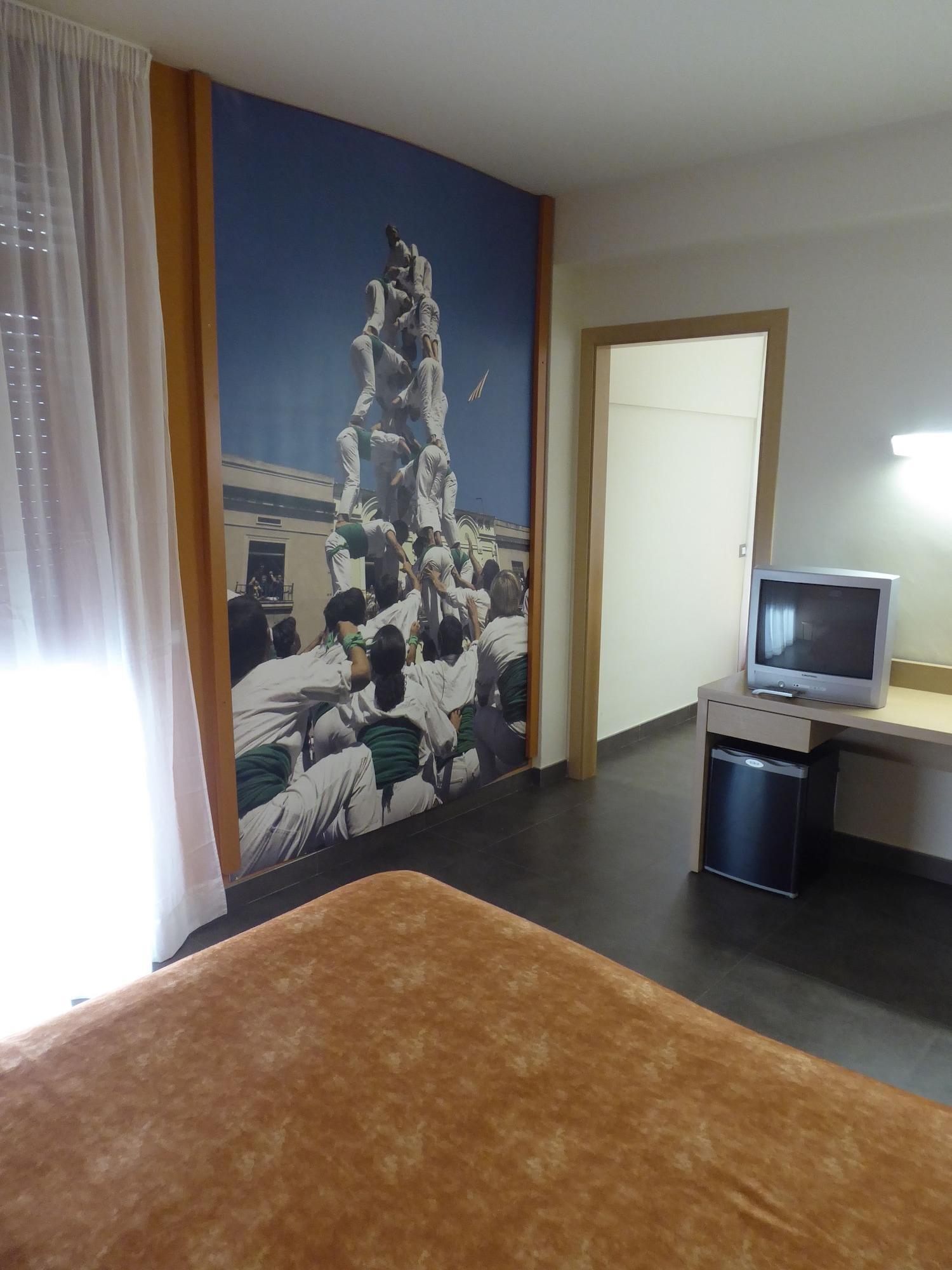 Hotel Pere III El Gran Vilafranca del Penedes Luaran gambar