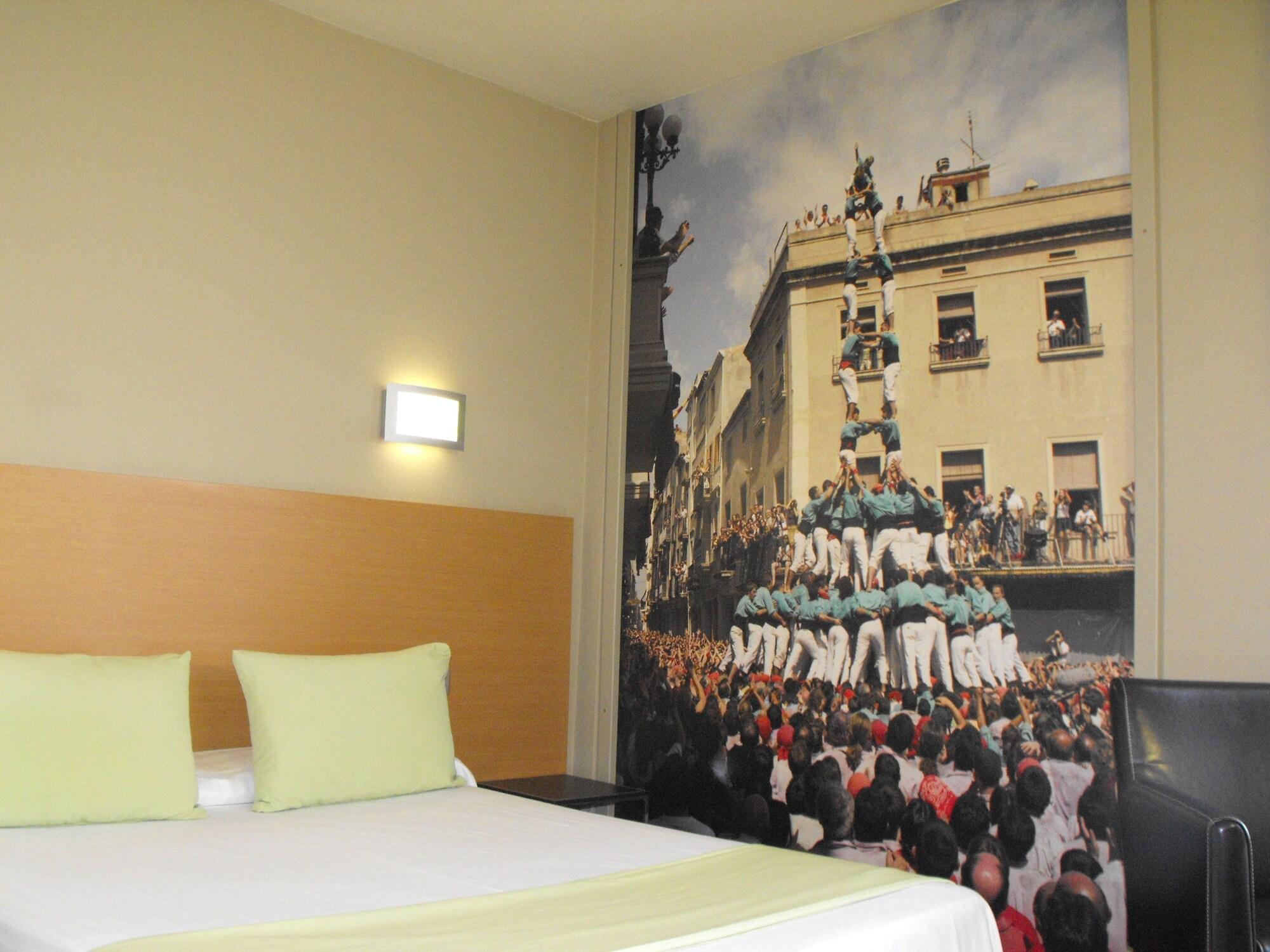 Hotel Pere III El Gran Vilafranca del Penedes Luaran gambar