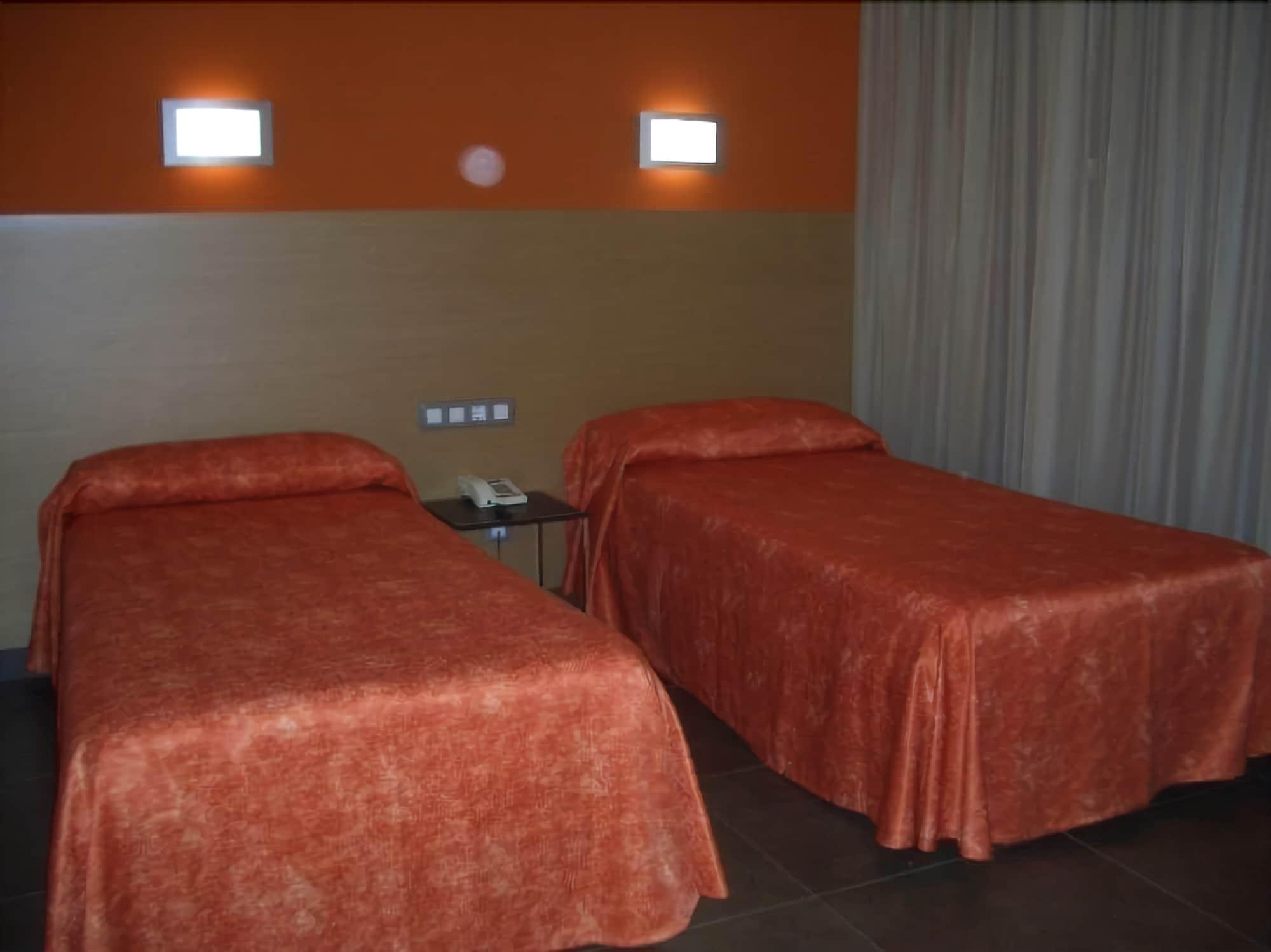 Hotel Pere III El Gran Vilafranca del Penedes Luaran gambar