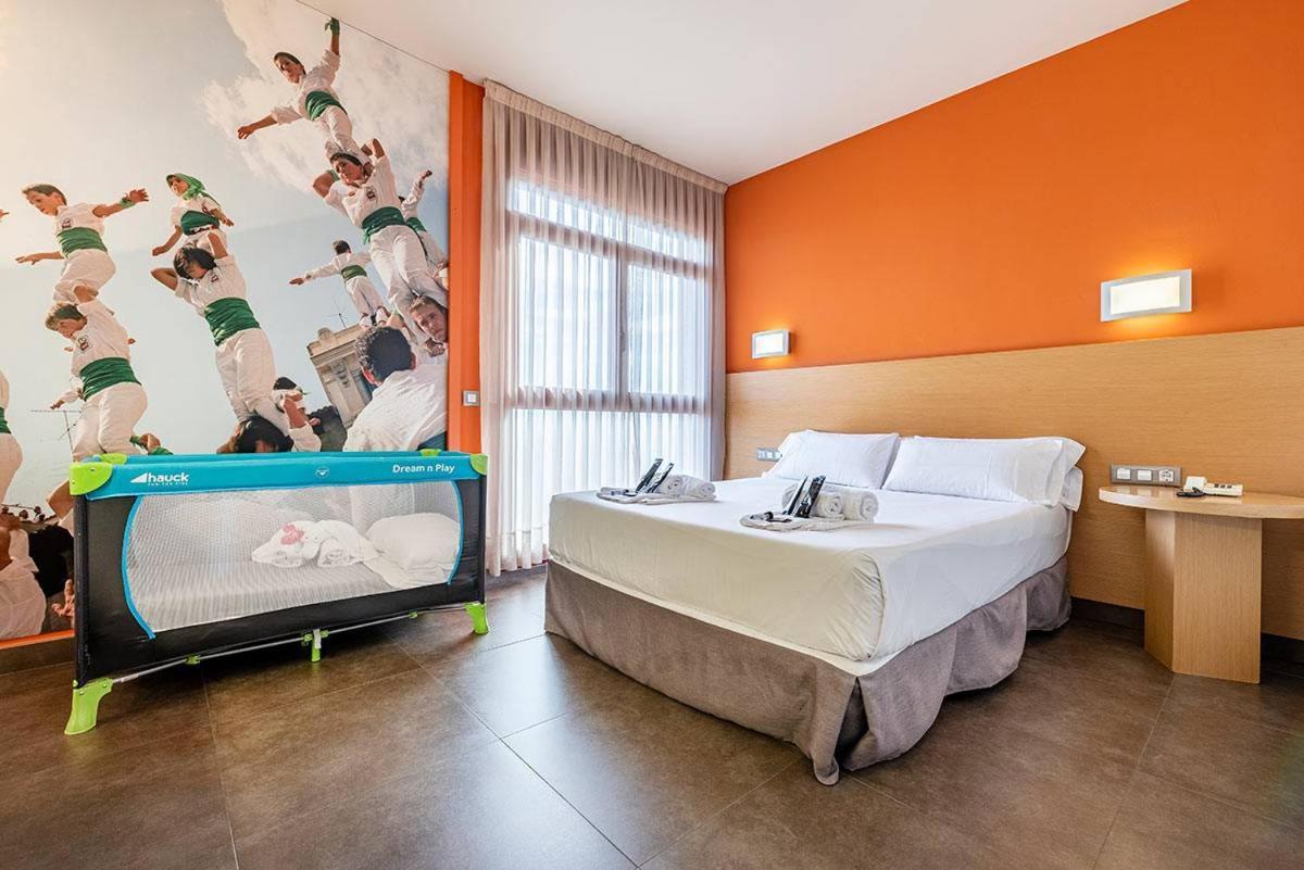 Hotel Pere III El Gran Vilafranca del Penedes Luaran gambar