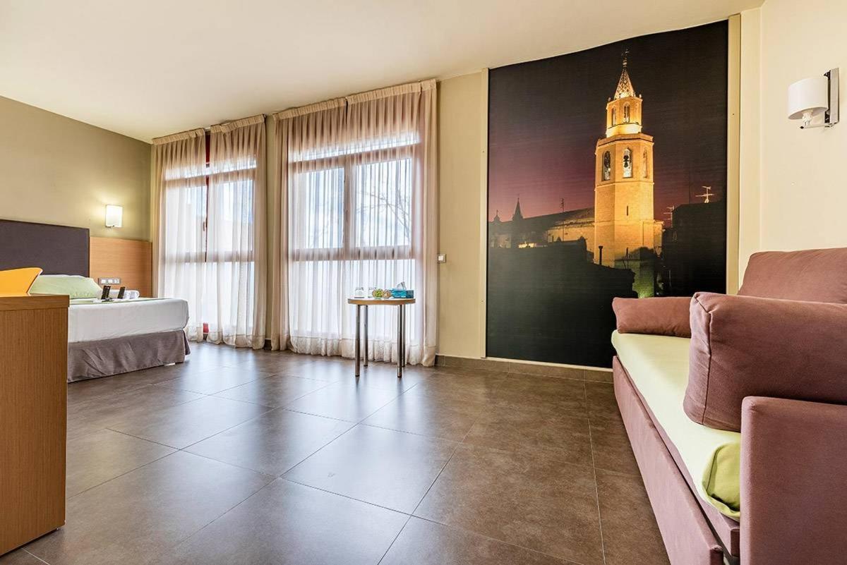 Hotel Pere III El Gran Vilafranca del Penedes Luaran gambar