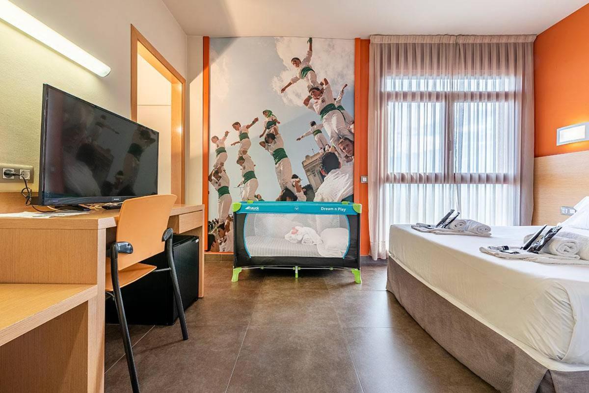 Hotel Pere III El Gran Vilafranca del Penedes Luaran gambar