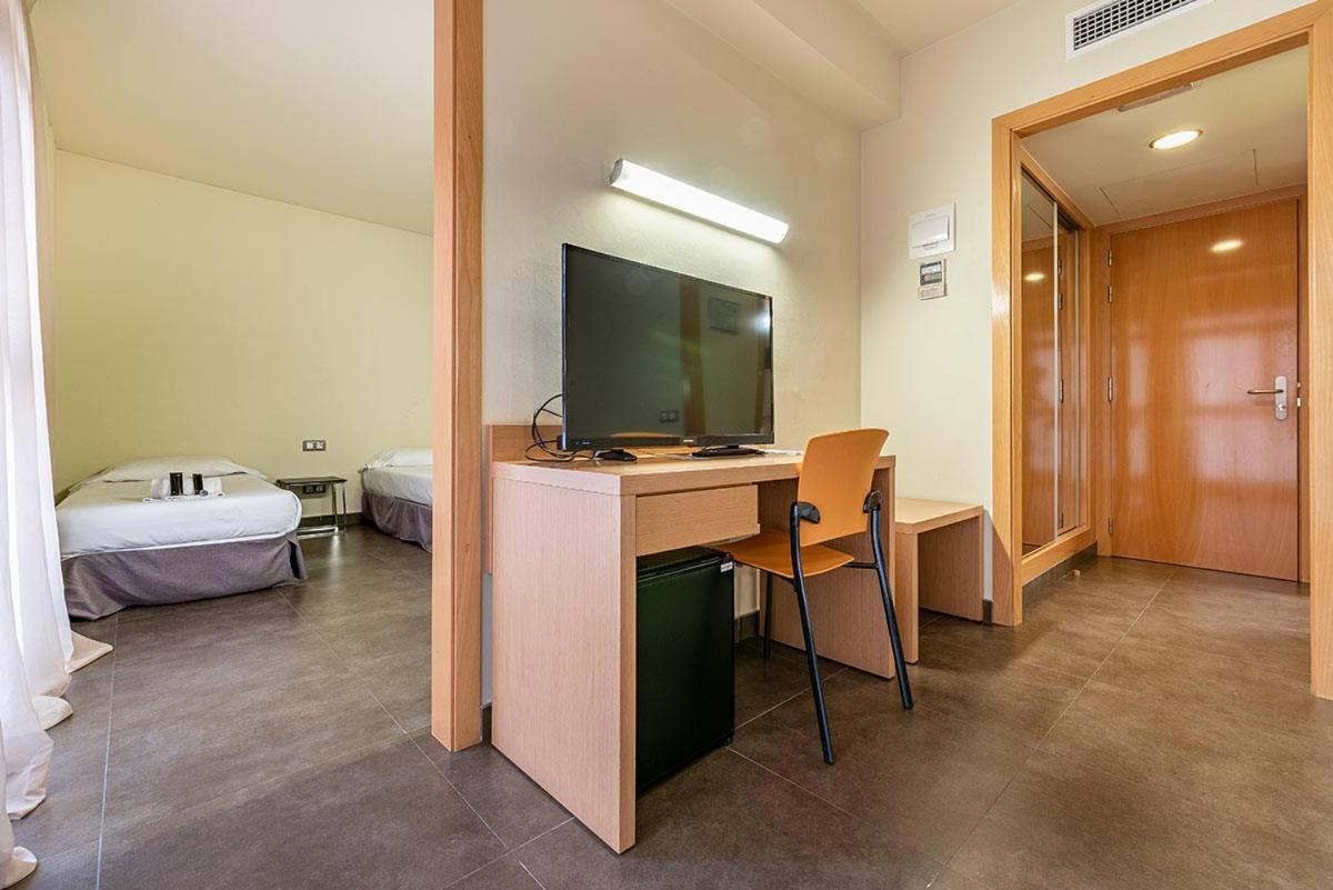 Hotel Pere III El Gran Vilafranca del Penedes Luaran gambar